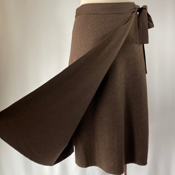 Anthropologie Dresses & Skirts - Elevenses super soft wrap skirt